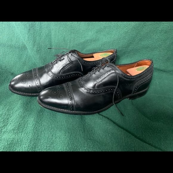 size 16 black dress shoes